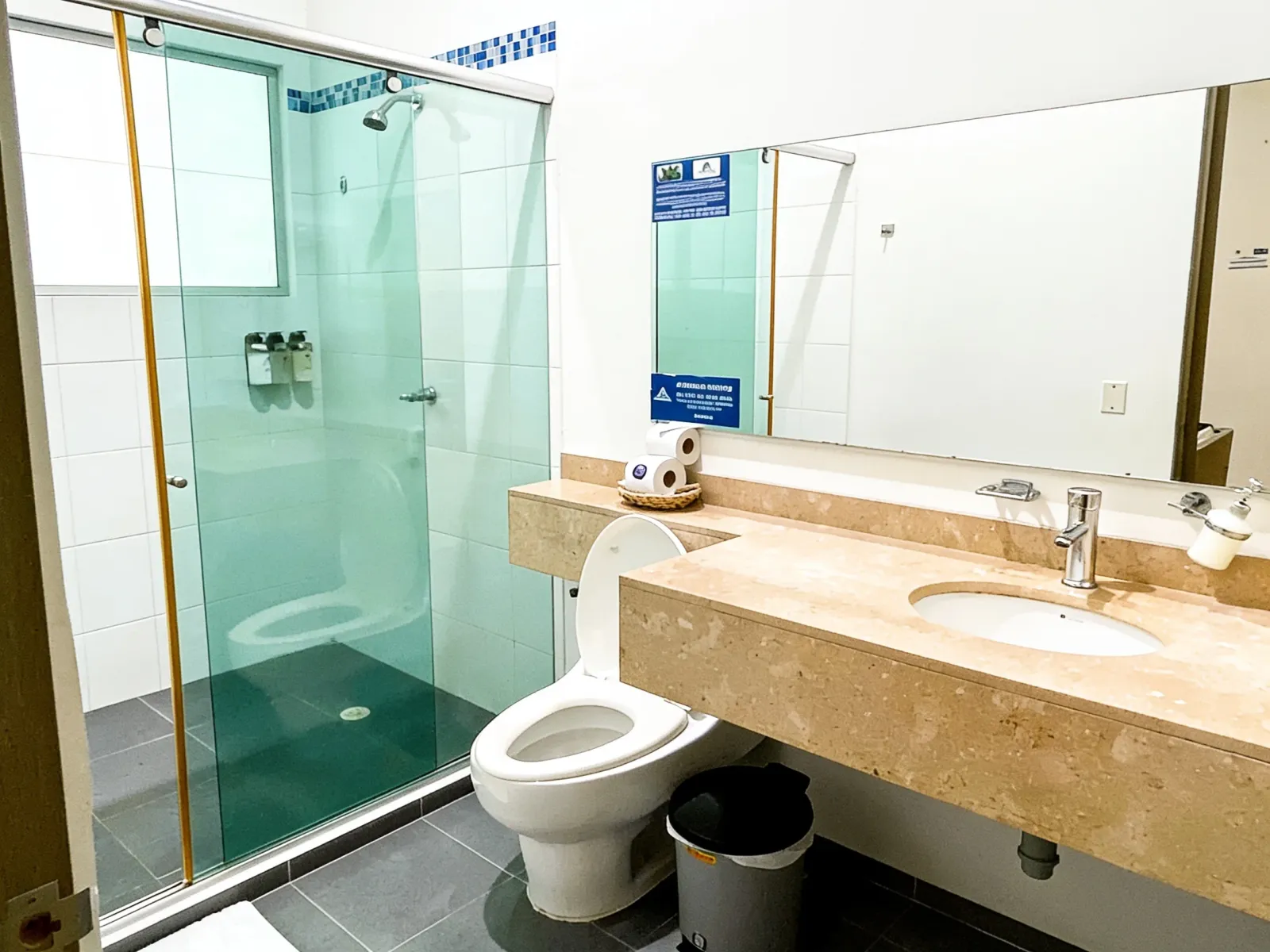 202 · El baño